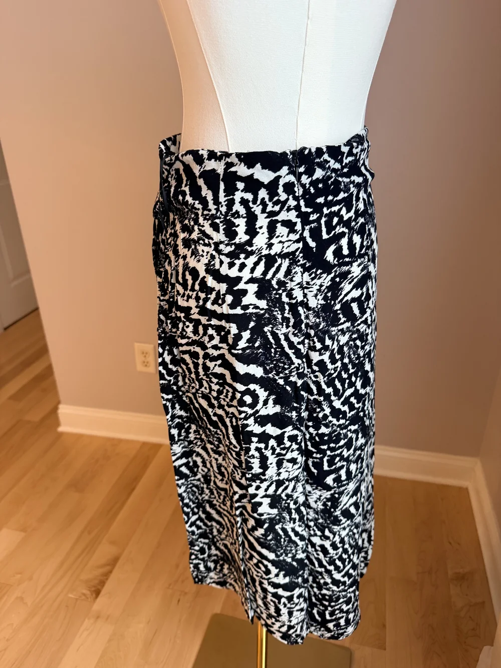 Topshop Black & White Abstract Print Midi Wrap Skirt